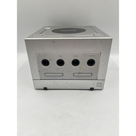 Nintendo GameCube DOL-001 Silver System Console Only For Parts Or Repair Only - Picture 2 of 9